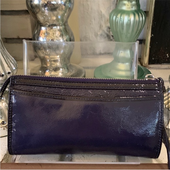 Coach poppy purple patent leather wristlet wallet - Picture 3 of 8